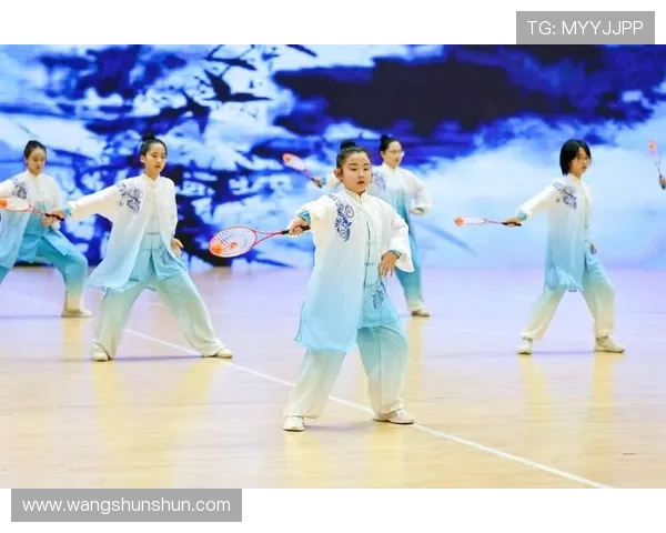 极限挑战与人生哲学：杨军的深度对话与运动探索之旅