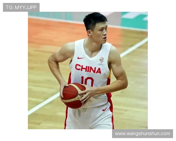 周鹏:从篮球场上的拼搏者到生活中的坚韧榜样,见证成长与奋斗的故事 周鹏:从篮球场上的拼搏者到生活中的坚韧榜样,见证成长与奋斗的故事